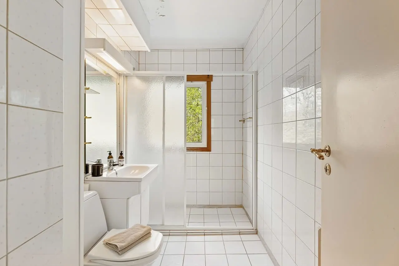 Bad før renovering, Rolfstangveien 5b