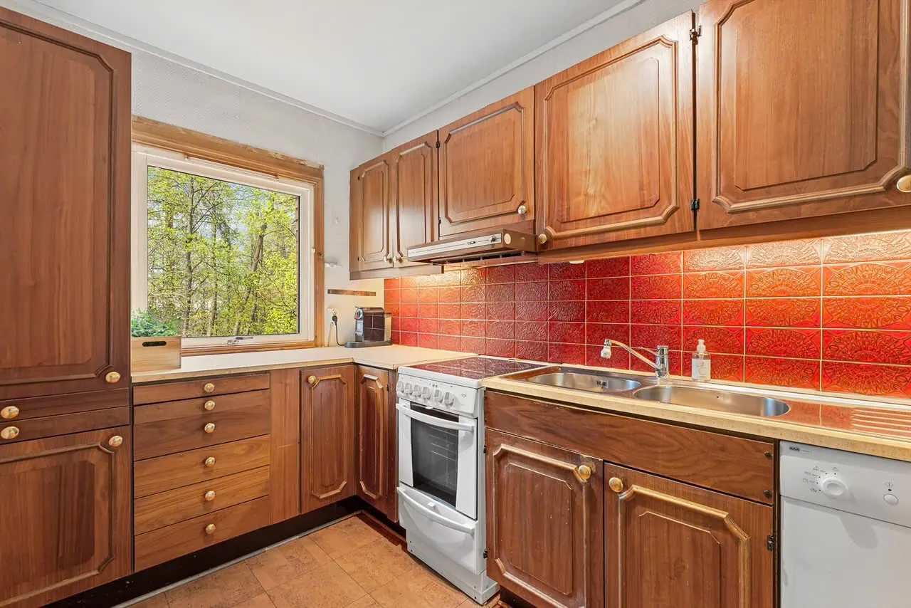 Kjøkken før renovering, Rolfstangveien 5b